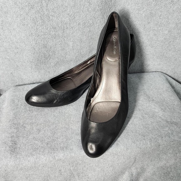 Calvin Klein Shoes - Calvin Klein Shoes Womens Size 9M Black Leather Aimee Pumps Classic Heels Career